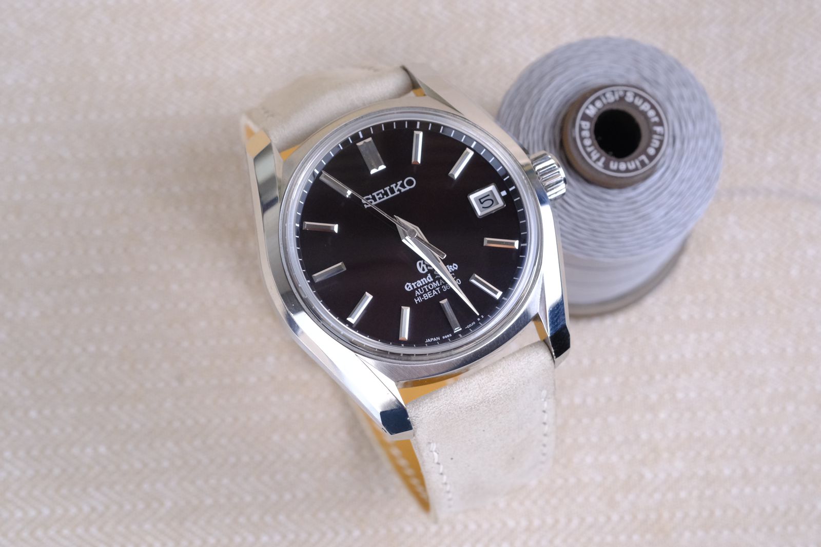 Handmade Rembordé Folded Edge Nubuck Leather Strap - Integrated Fit